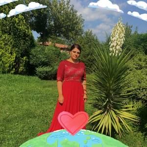 Meet your Posher, Halida